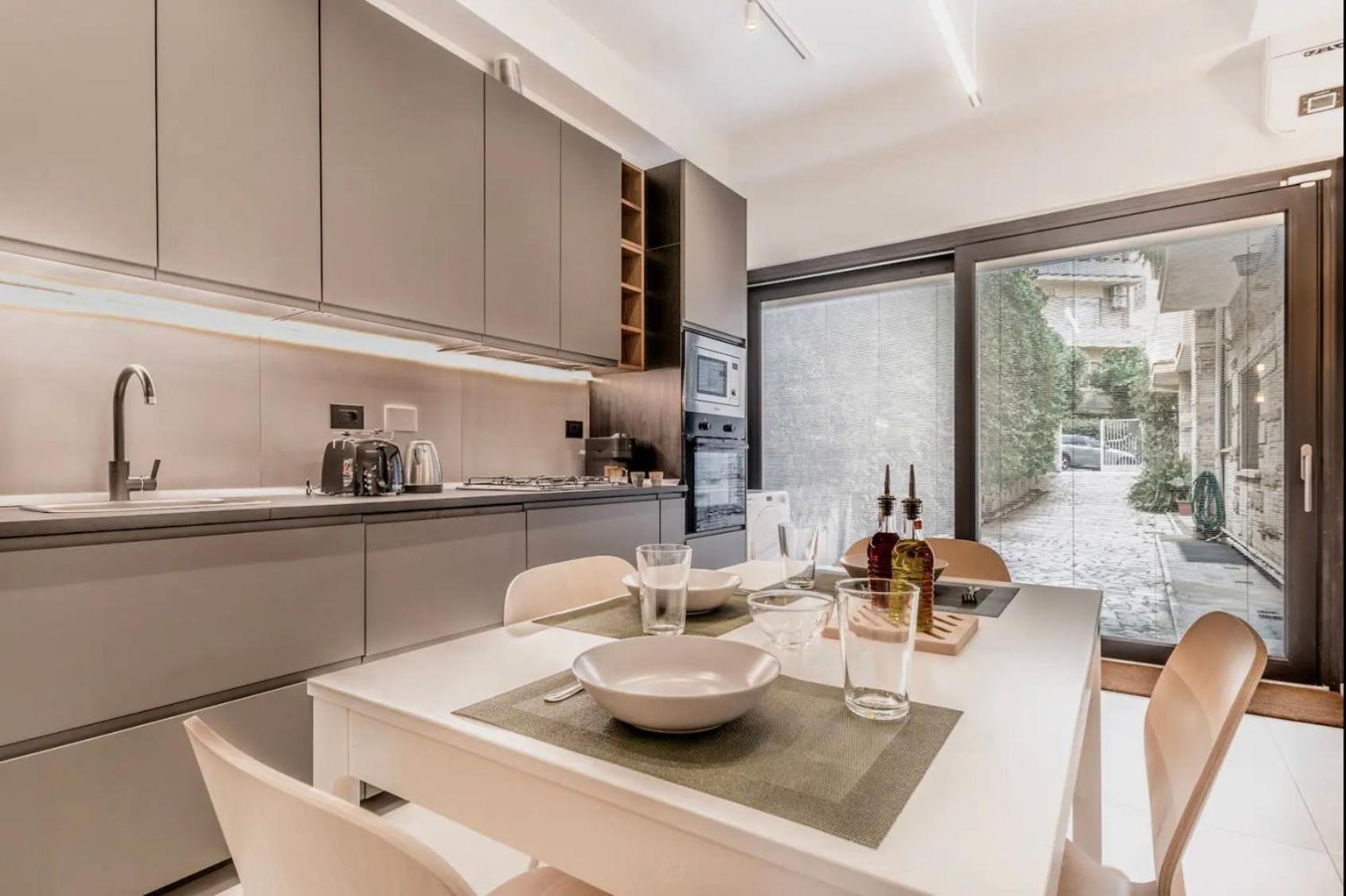 Loft Moderno Vicino Borghese Lägenhet *